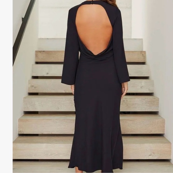 🍸Milio-Milano Twist Front Open Back Gown | NWT | S, M, L🍸 - Picture 4 of 9